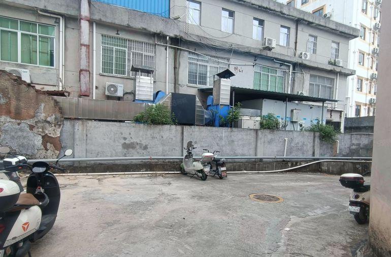 龙华元芬地铁口小独栋厂房仓库出租300平