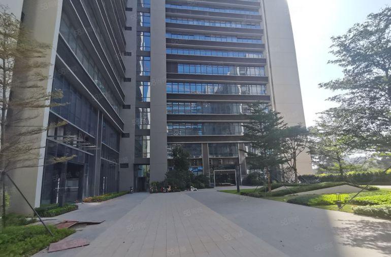 龙华新建红本标准厂房单层3600平起，交通方便，地铁口，含税