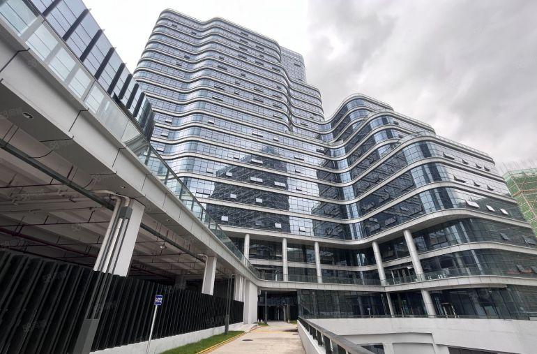 有高新补贴厂房，红本新建厂房8万平米，仓库电商精装修地铁口