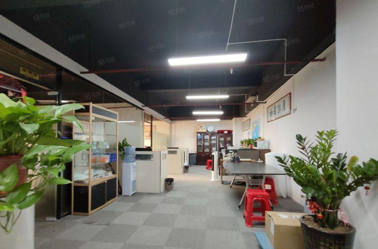 龙华油松文创园厂房出租现空出楼上300平办公室出租