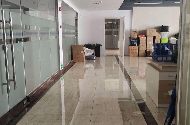 观澜新田楼上带装修有现成办公室现成水电