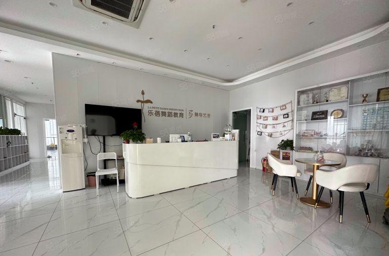 大浪商业中心新出500平方，精装修办公室，培训，研发厂房招租