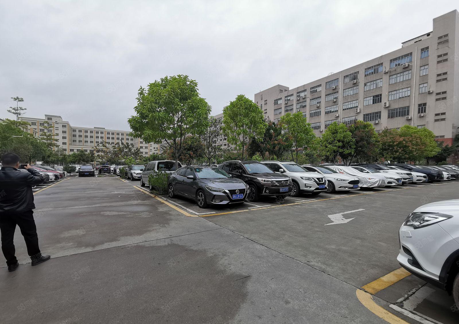 龙华大浪商业中心精装修厂房出租2000平，生产办公一体化格局