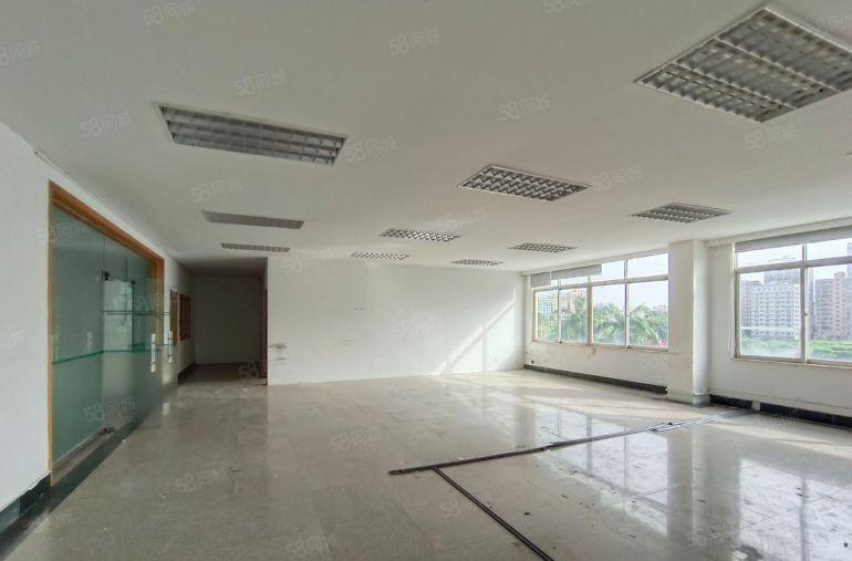 龙华新区观澜主干道边工业楼上二楼标准厂房1400平，低价出租