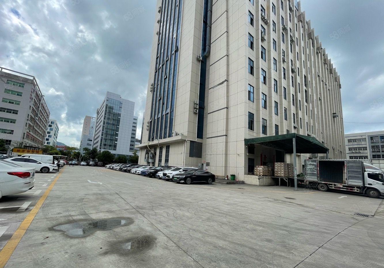 龙华大浪原房东厂房出租带有卸货平台和雨棚空地面积大小面积分租