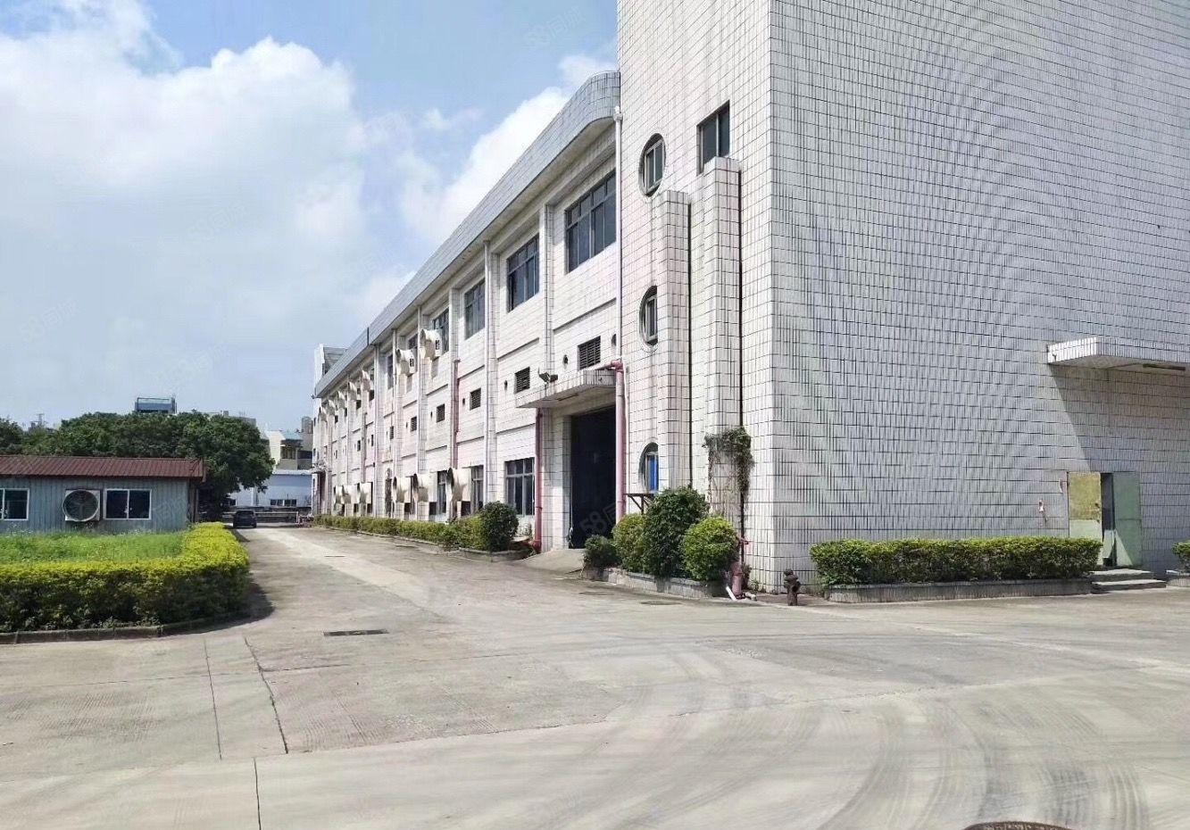 观澜原房东独门独院8000平厂房仓库办公室出租。