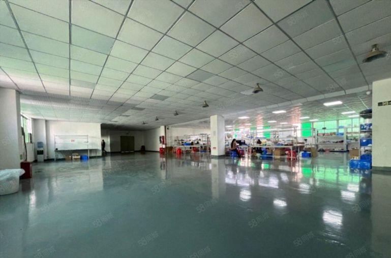 观澜地铁站旁楼上精装修700平办公仓库红本厂房出租水电齐全