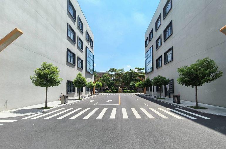 200平起分租丨龙华民治地铁口全新厂房2000平厂房仓库出租