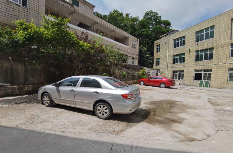 独门独院厂房3000平方招租，价格只要23.8元平方。