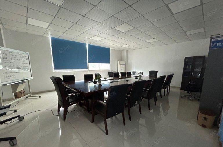 龙华地铁口300平780平精装半层可生产厂房电商写字楼出租