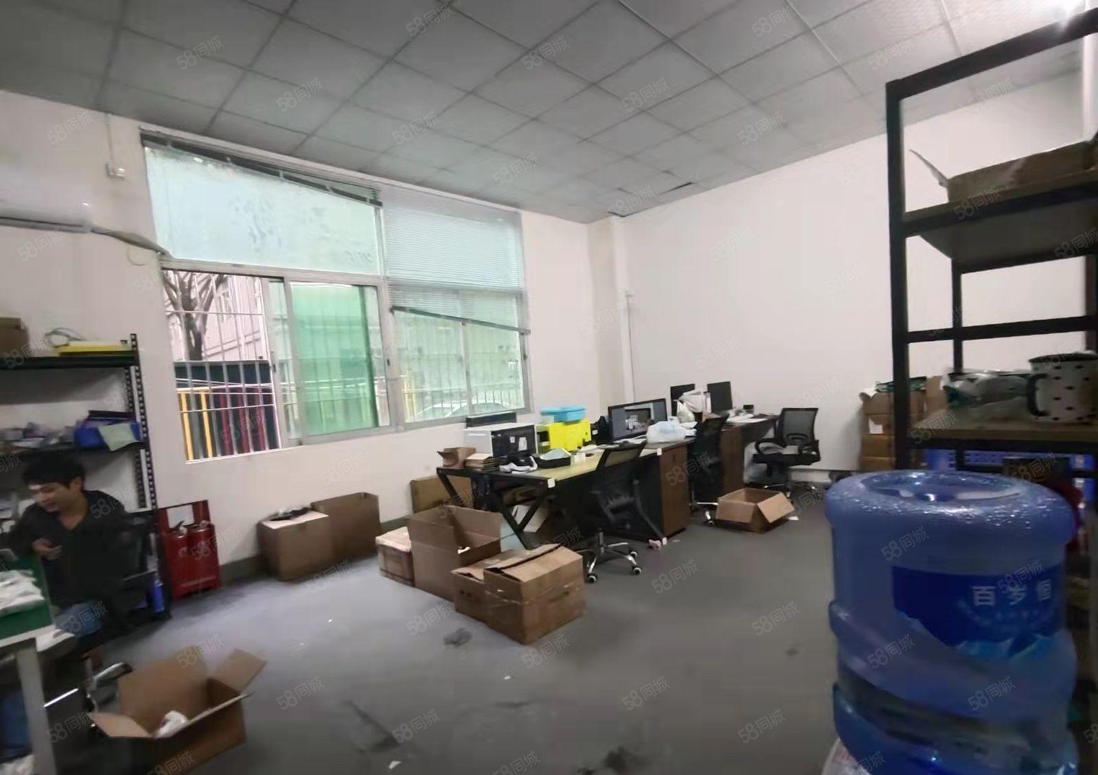 龙华清湖花半里附近一楼260平标准厂房出租