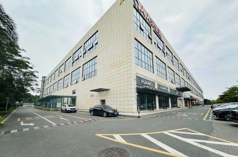 观澜20000平独门独院厂房出租配套宿舍空地大可进拖头车