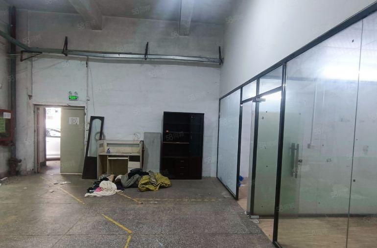 龙华清湖一楼精装修厂房200平出租 带办公室