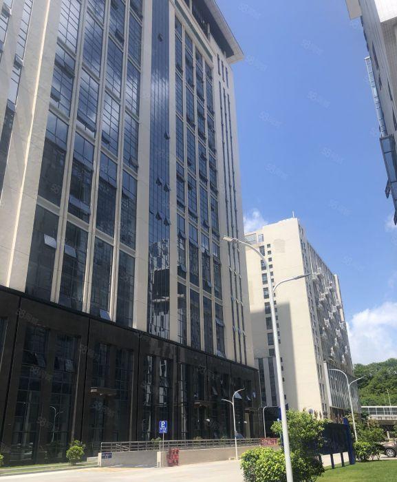 龙华厂房出租免租3个月24元一平方，300平起租精装出租