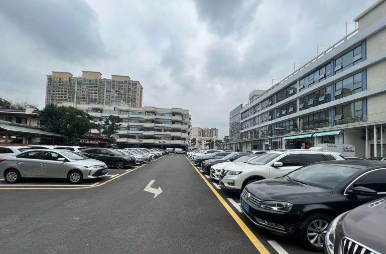 龙华民治地铁站新出1000平豪华装修，带办公室，车间价格便宜