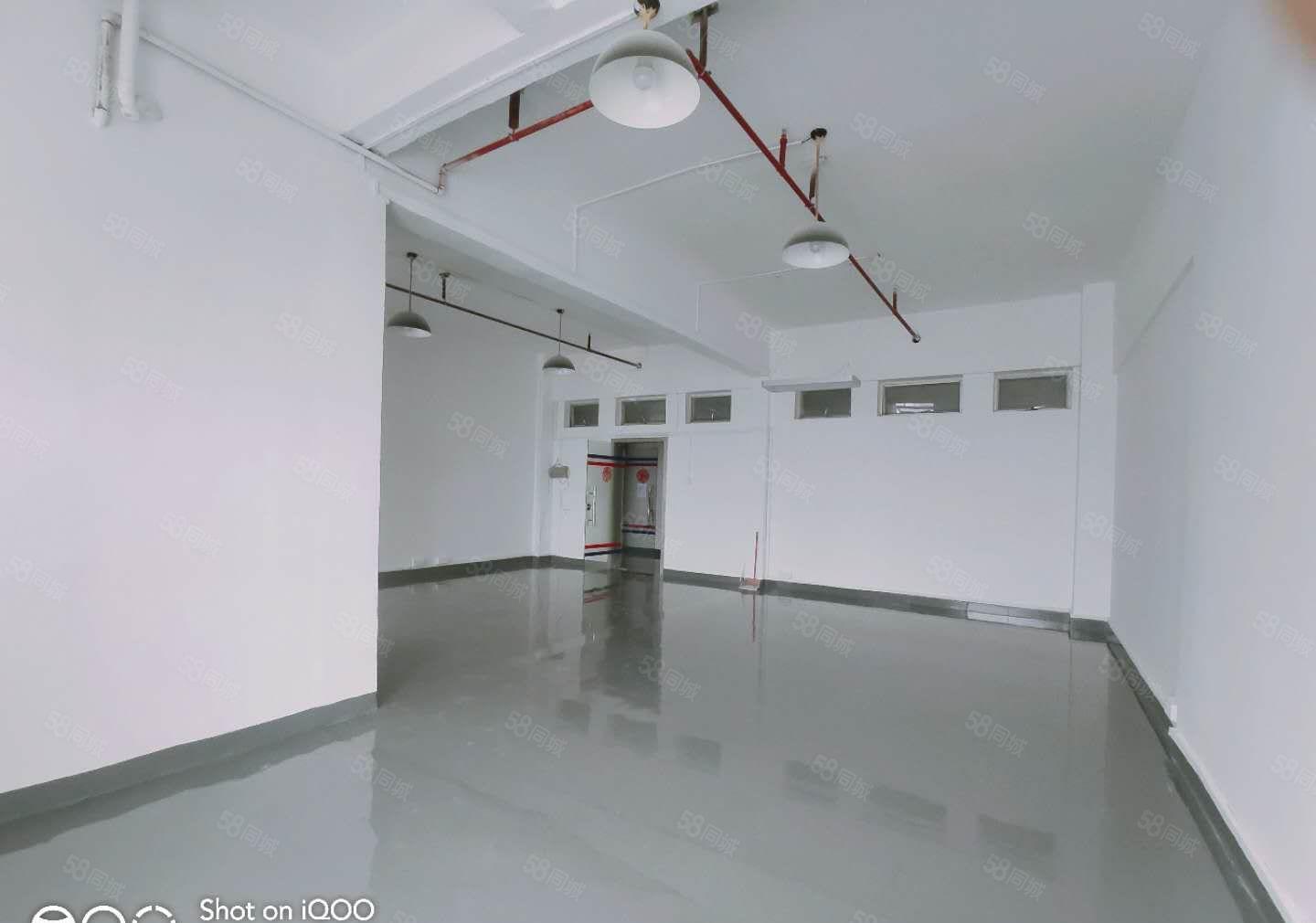 龙华清湖全新装修楼上120平办公厂房出租