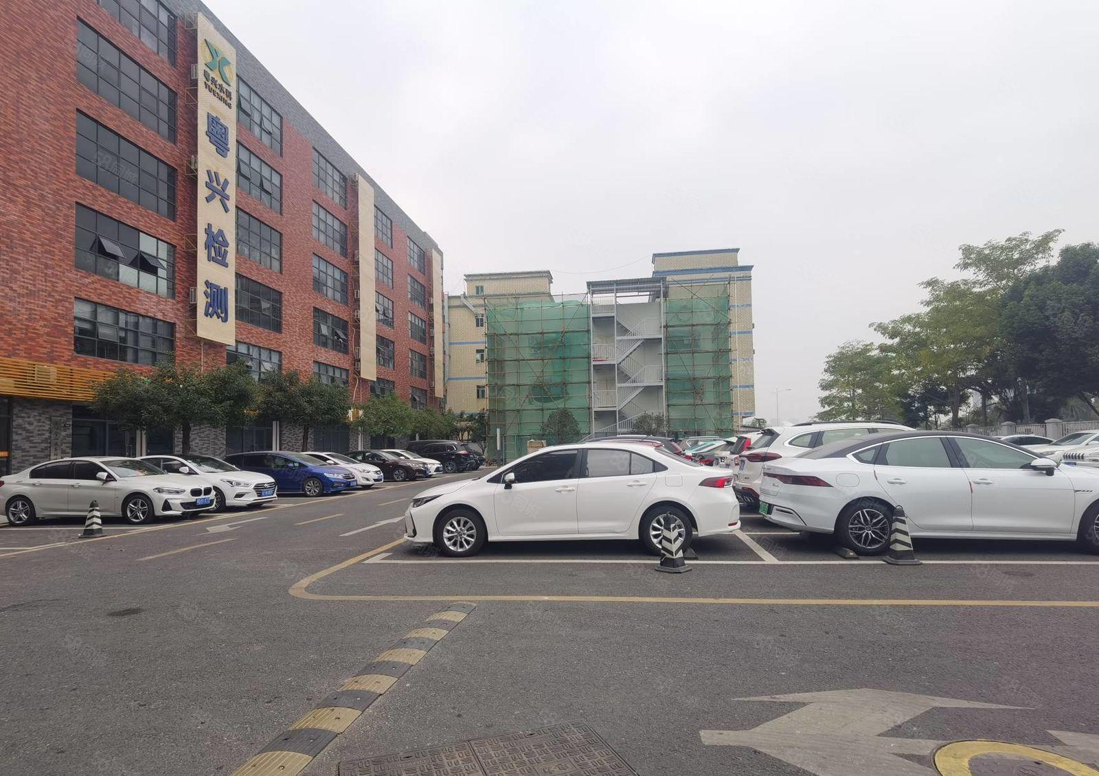 大浪联建科技园新出428平，精装修，红本厂房出租，办公加仓库