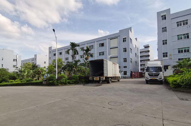 清湖地铁口原房东厂房二楼1500平实际面积出租大小面积可分租