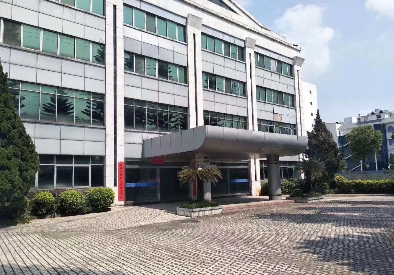 观澜原房东独门独院8000平厂房仓库办公室出租。