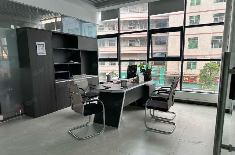 观澜地铁口1000平方原房东精装修带办公室红本厂房出租有无尘