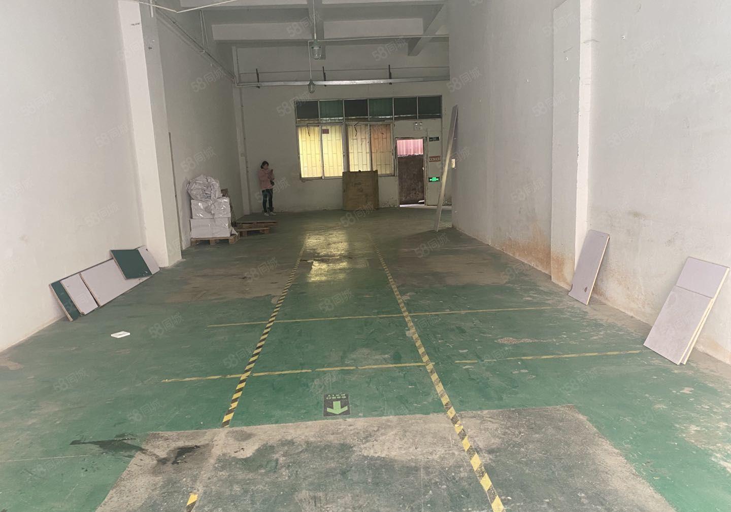 龙华新出一楼1308平，租金26，带实际200平冻库