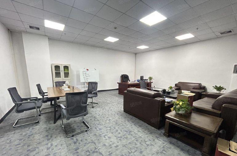 观澜地铁口1000平楼上精装厂房出租仓库出租大小分租