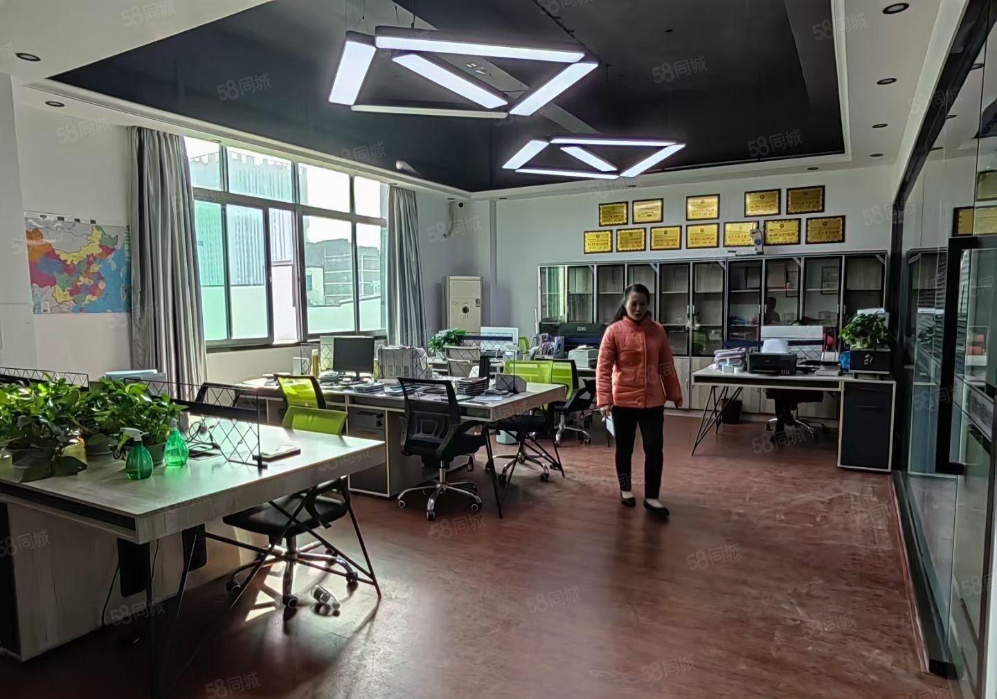 大浪商业中心新出800平方厂房出租