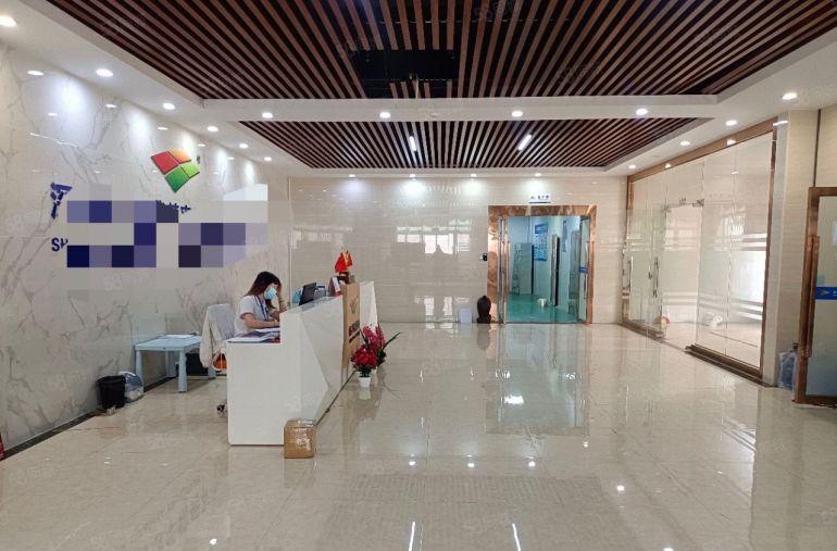 观澜牛湖地铁口2000平方原房东精装修红本无尘厂房出租可分租