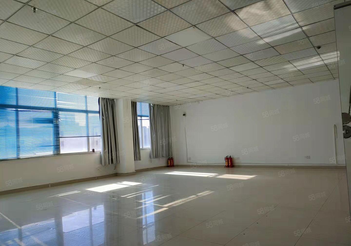 龙华地铁口精装365平办公厂房出租