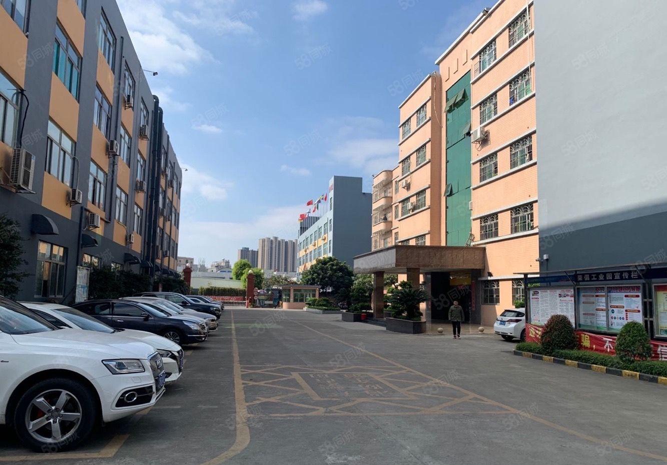 龙华大浪新出原房东楼上带装修800平方厂房招租