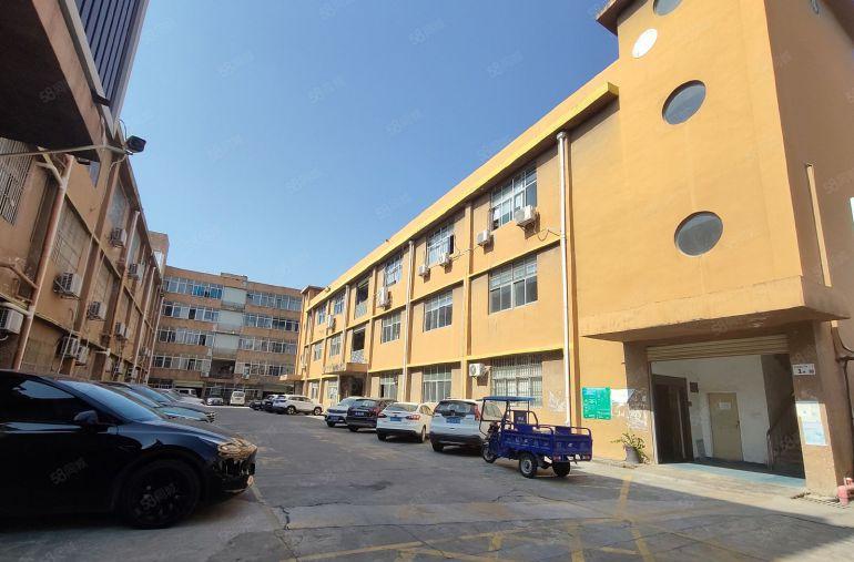 龙华油松文创园厂房出租现空出楼上300平办公室出租