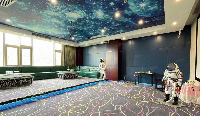 大浪花园式创意园新出整层4300平现成直播培训场地，带KTV