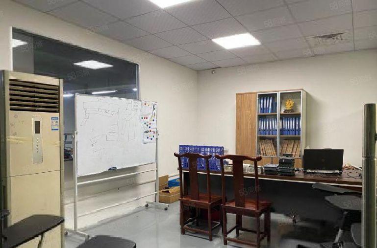 观澜松元轻轨站旁原房东红本工业园800平精装修厂房出租可分租