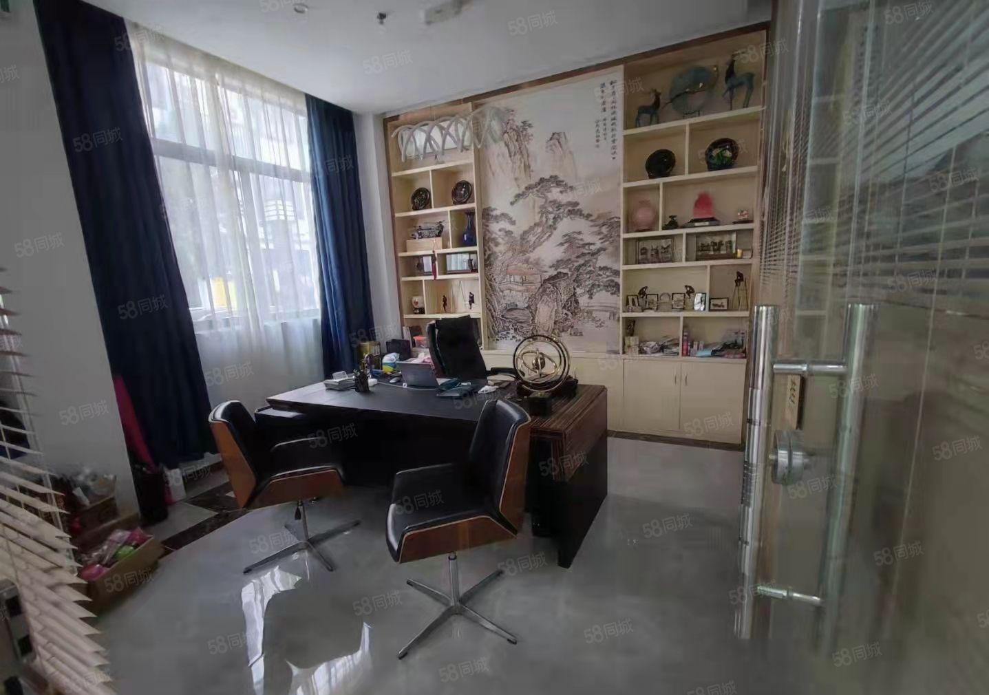 龙华观澜龙观快速旁新出一楼标准厂房出租1200平水电齐全。