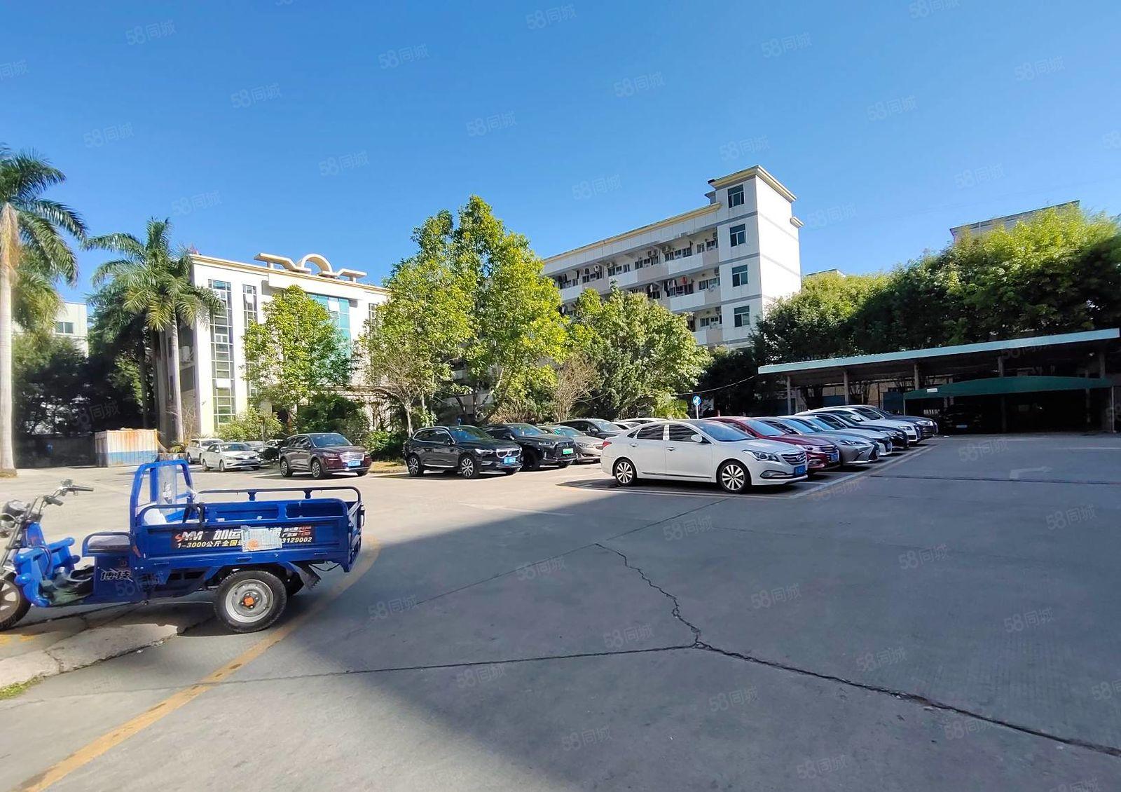 龙华清湖花半里楼上530平豪华装修厂房出租，租金30