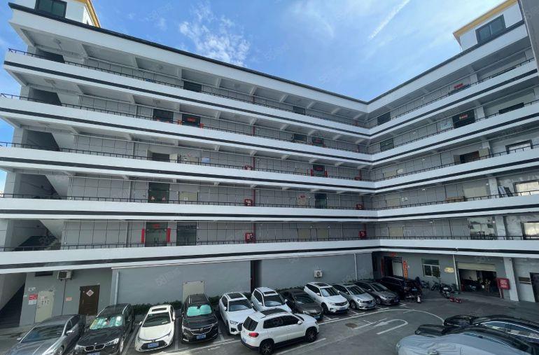 龙华大浪红本工业园200平方米精装修厂房出租 拎包入驻