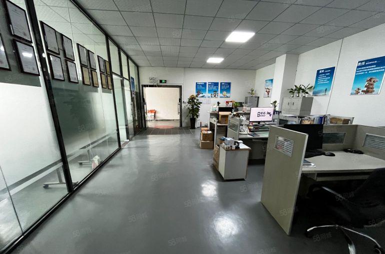 观澜樟坑径轻轨站边400平精装修研发办公室厂房仓库出租