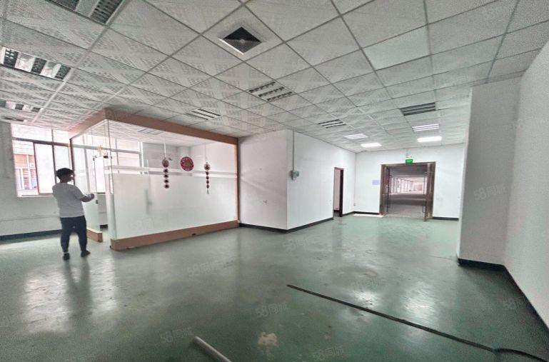 龙华大浪商业中心原房东建筑面积2500平厂房带仓库含税出租