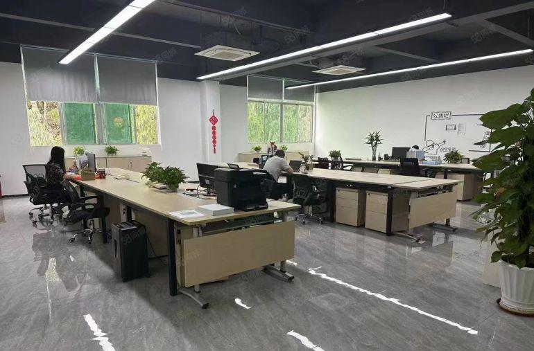 龙华原房东红本低价豪华装修厂房出租1500平，仓库出租可分租