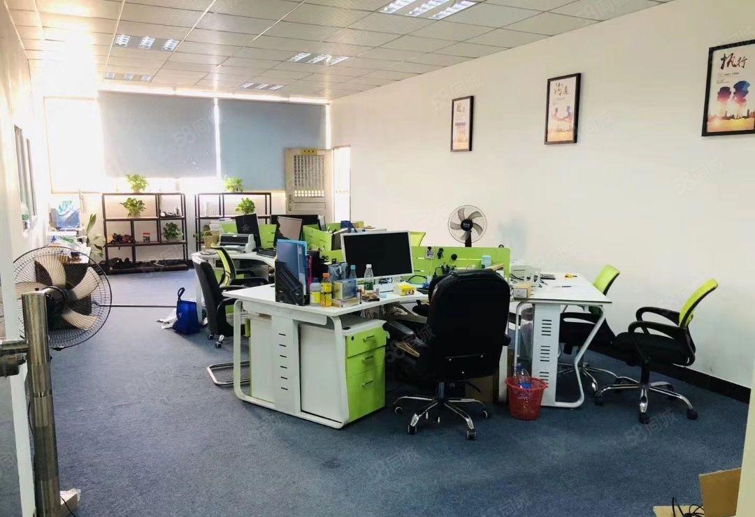 龙华大浪原房东楼上700平方现成精装修办公室红本厂房出租分租