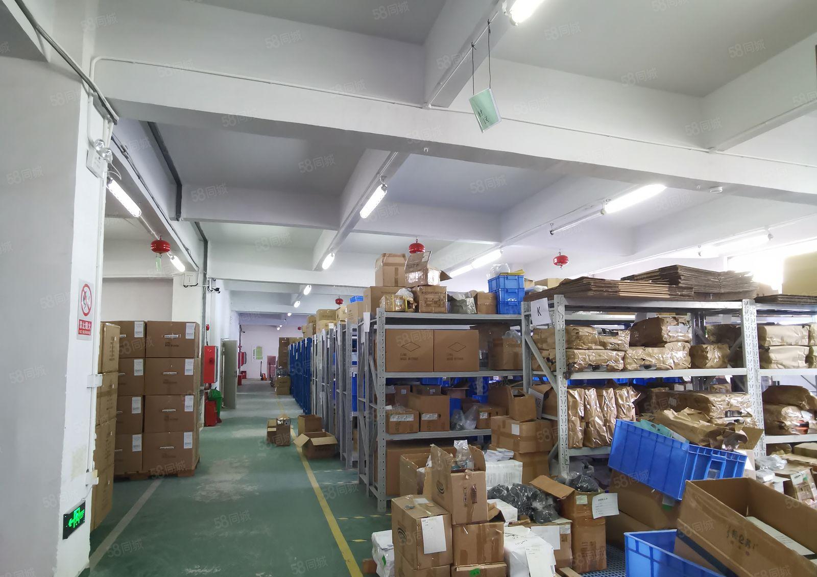 龙华观澜清平高速出口楼上整层1300平米带装修厂房