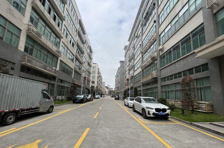 德派2000平米 原房东精装修 交通便利 好招工 厂房出租