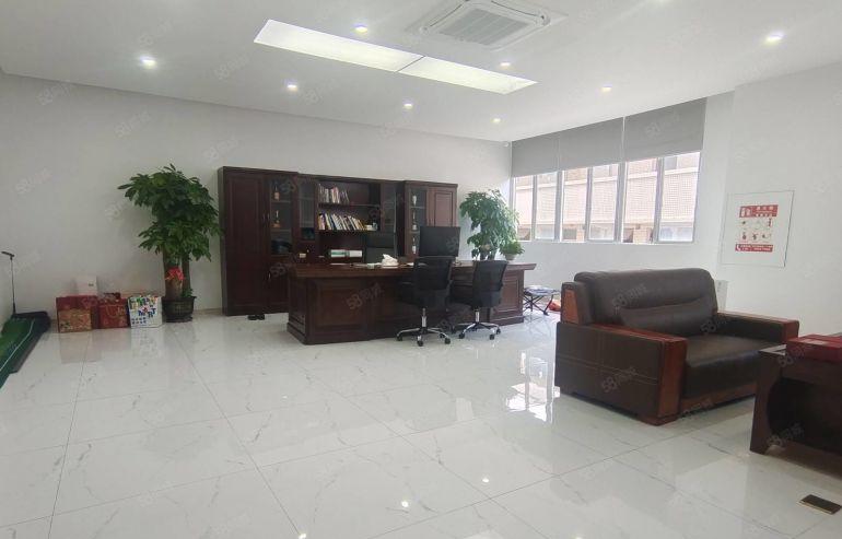 龙华富士康附近原房东2000平精装修厂房仓库红本实际面积出租