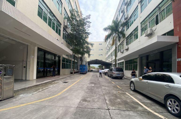 龙华大浪商业中心精装修2000平原房东实际面积出租空地超大