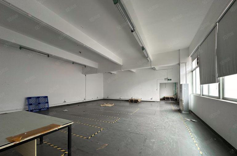 龙华观澜地铁站1500平原房东厂房仓库电商办公室出租可分租