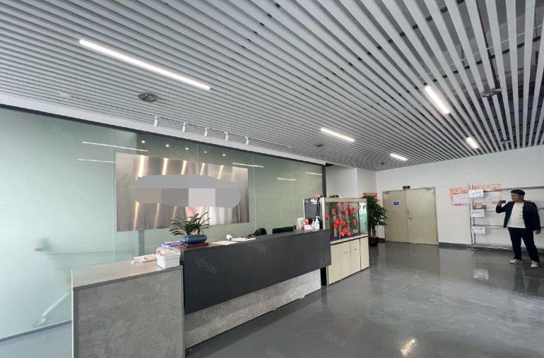 龙华大浪1550平可分精装修低价厂房仓库无尘车间一楼楼上出租