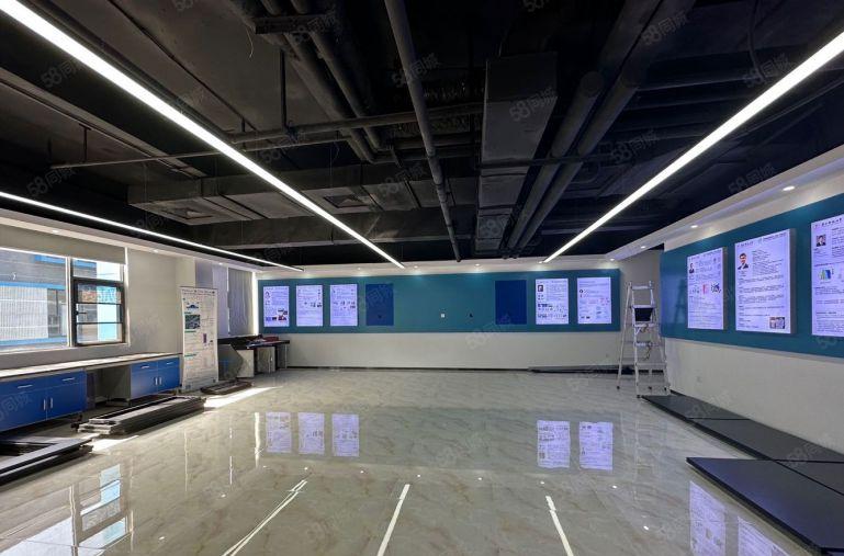 龙华大浪商业中心原房东精装厂房1200平有红本使用率高可分租