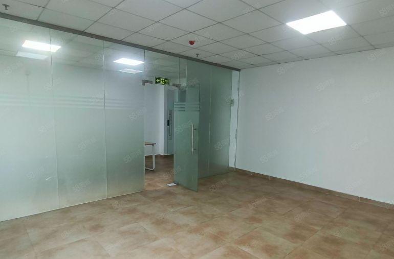 龙华清湖北地铁口精装修厂房146平出租