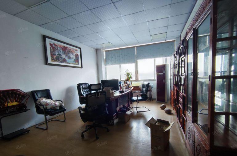 一楼厂房出租980平方 带办公室装修可做仓库生产