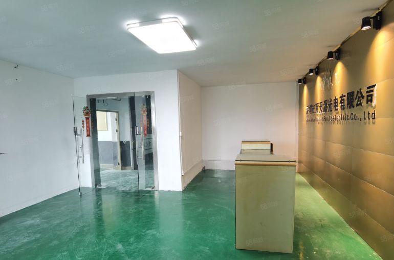 观澜库坑同富裕精装修厂房出租800平方，带无尘车间拎包入驻！